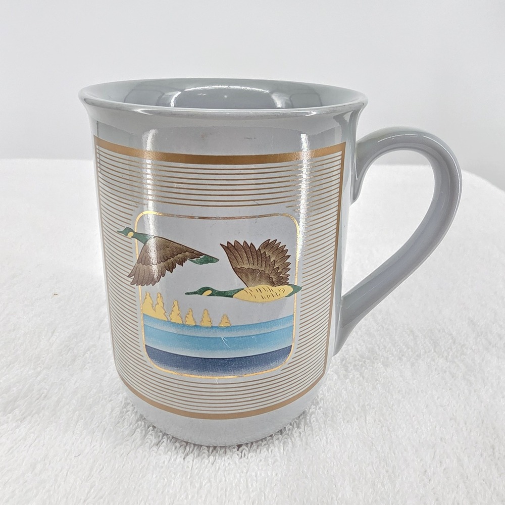 Vintage Otagiri Japan Canadian Geese Flying Coffee Mug Gray Gold Trim Stoneware